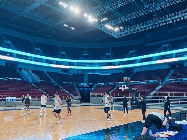 1676995332986071927.jpg a5200b89ly1hbbdb3zpl7j23402c0qv6.jpg