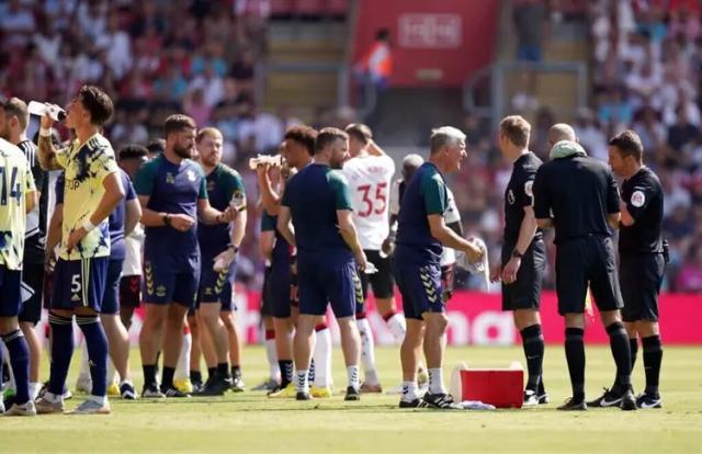 1660556382279025986.jpg 12.jpg